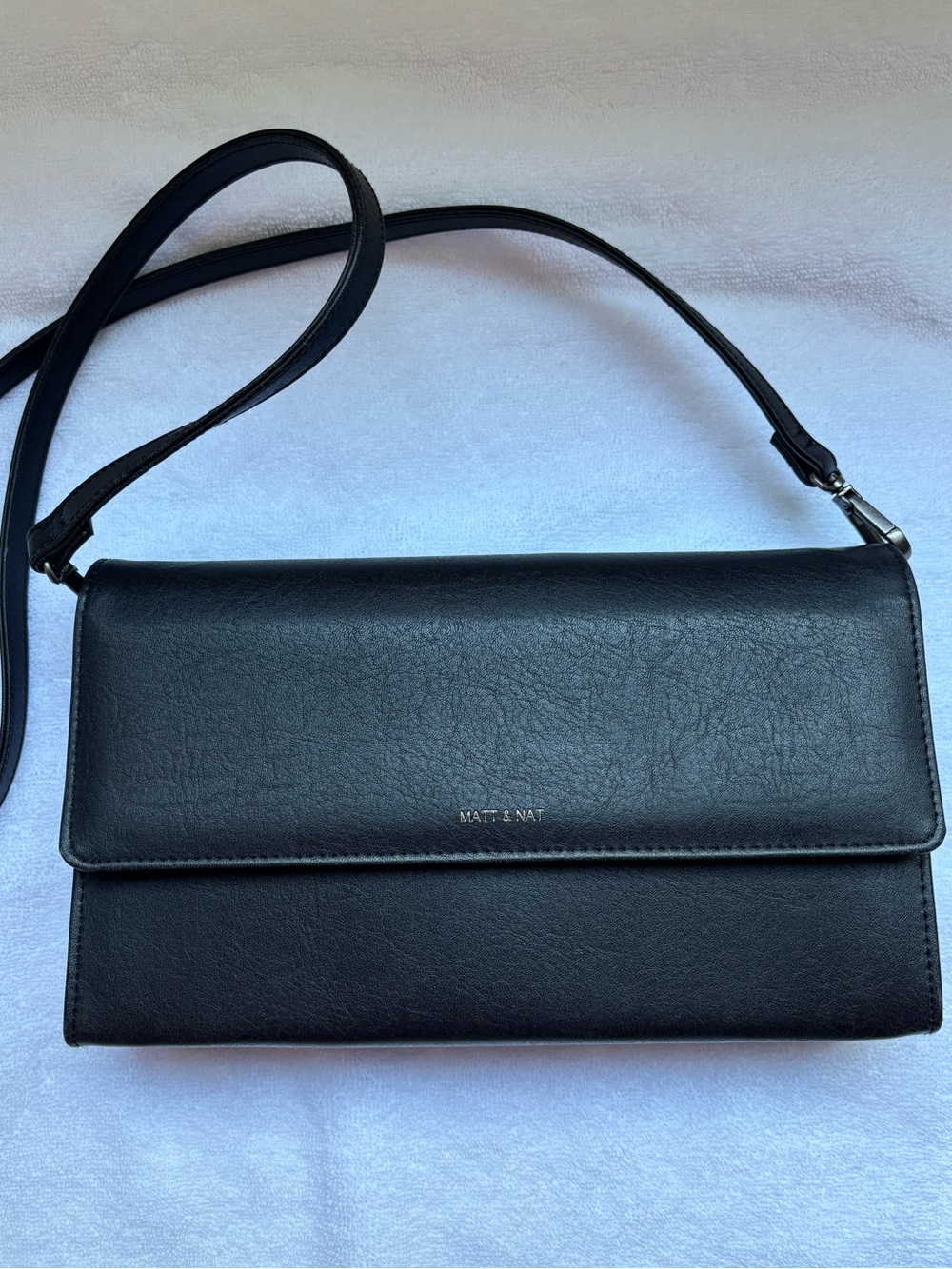 Matt & Nat “Drew- large” Vegan Leather East-West Crossbody
